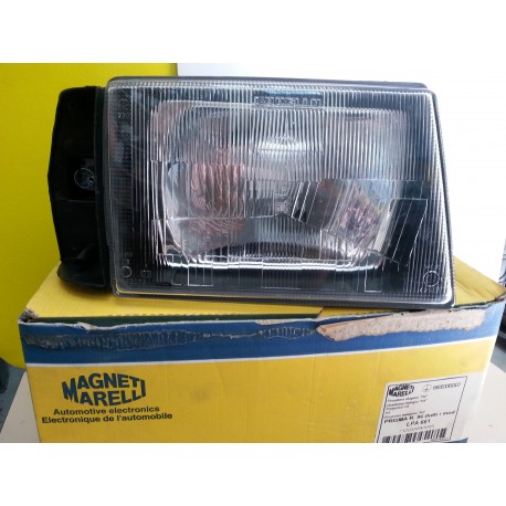 FARO PROIETTORE LANCIA PRISMA DAL 1986 LATO DESTRO MAGNETI MARELLI LAMPADA H4 COD 03584000 NUOVO A NAPOLI