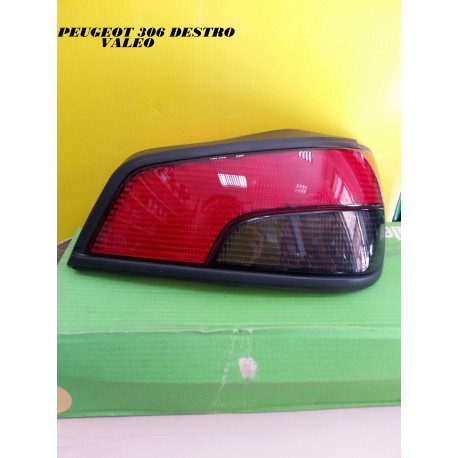 FANALE TRASPARENTE POSTERIORE DESTRO PEUGEOT 306 1992-1997 VALEO