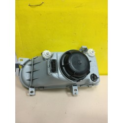 FARO PROIETTORE ANTERIORE DESTRO H4 CON CUFFIA VOLKSWAGEN GOLF III DAL 1991 AL 1997 MARCA DEPO 30920